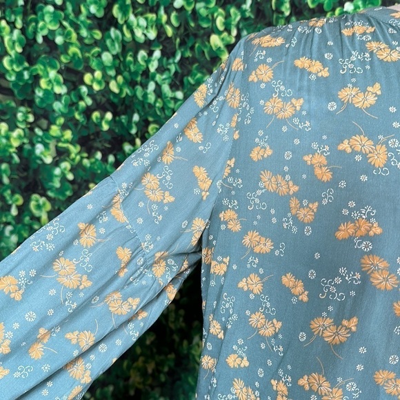 Caslon Split Neck Top in Green Yellow Mia Floral size small 100% Modal - Picture 13 of 15